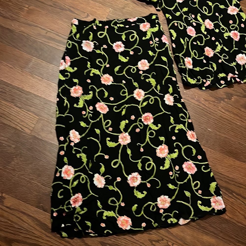 Skirts Set - image 3